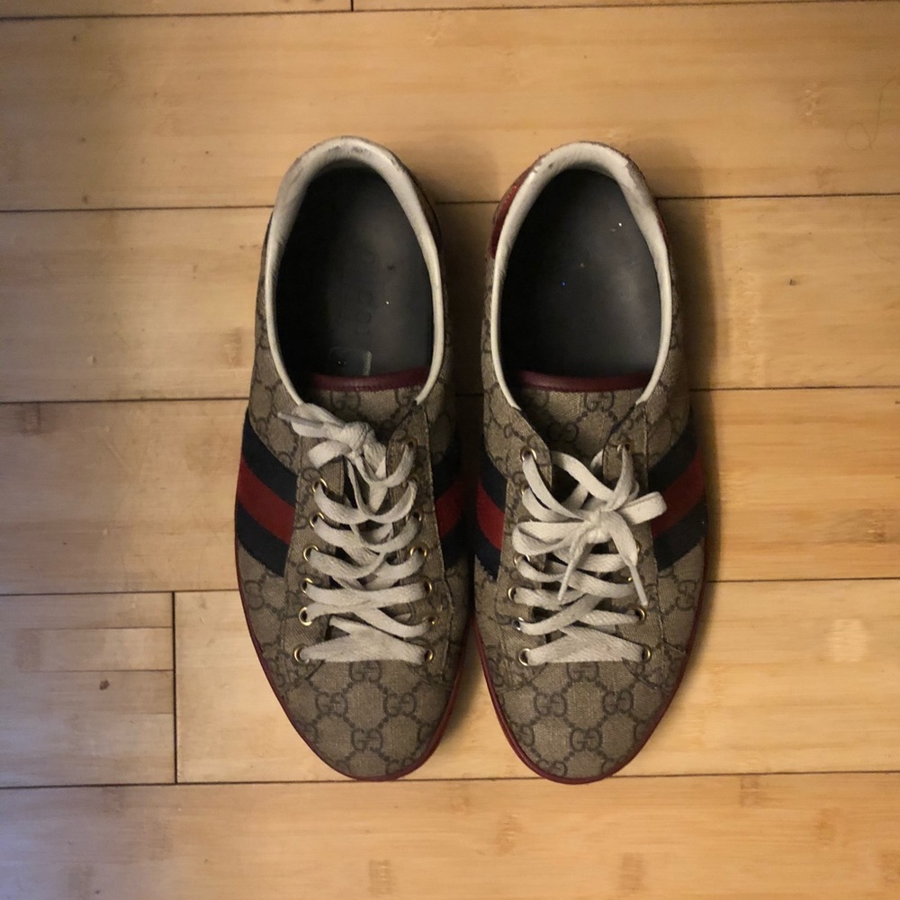 Gucci shoes size 10
